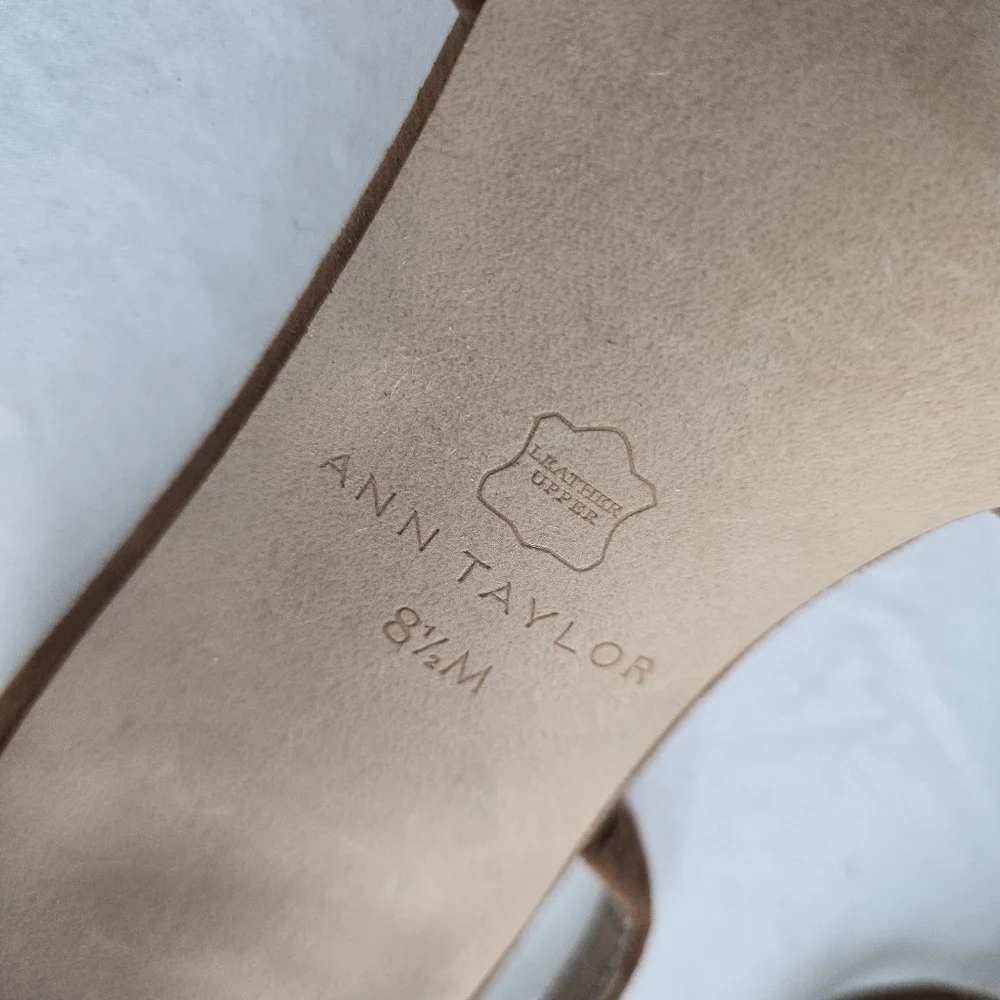 Pretty Ruffle Sandals EUC - Picture 5 of 8